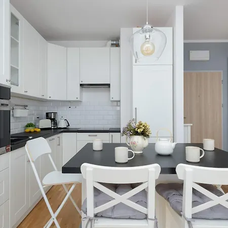 Modern With A Balcony In By Renters Warszawa