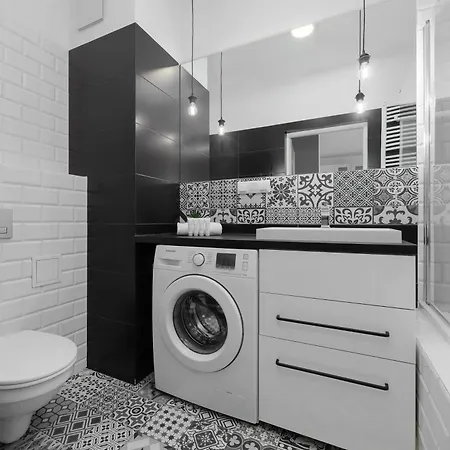 아파트 Modern With A Balcony In By Renters *